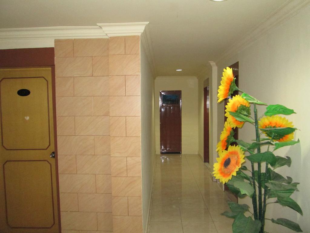 Hotel Istana Makassar Exterior foto