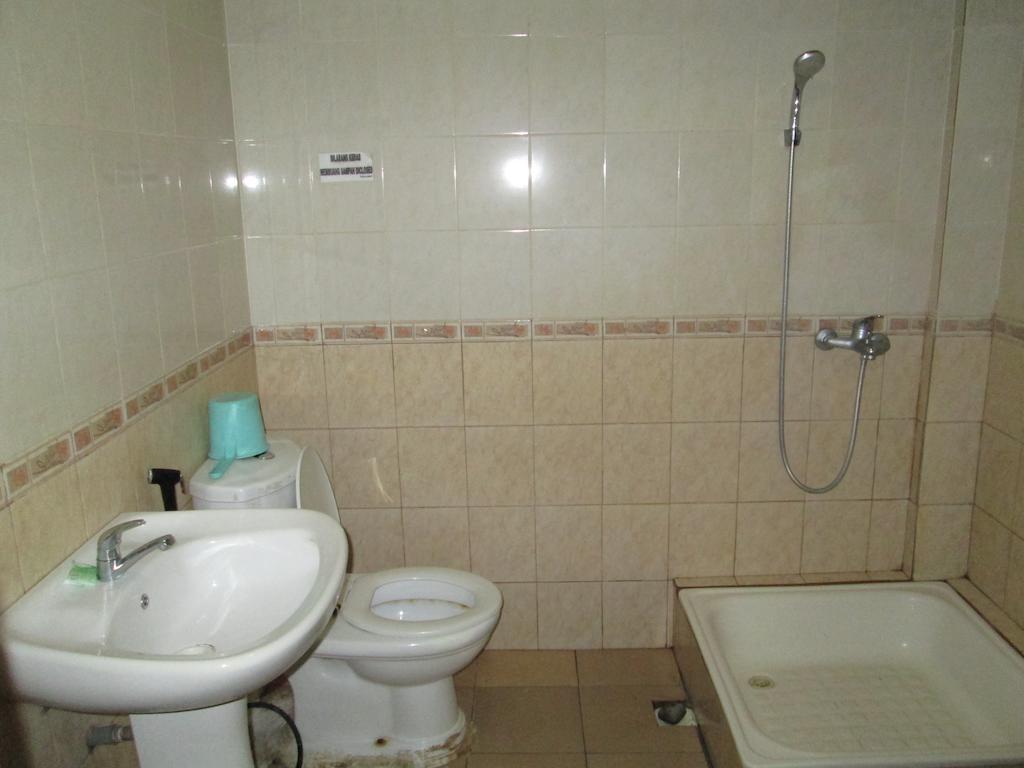 Hotel Istana Makassar Cameră foto